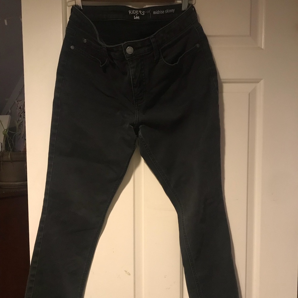 Black skinny jeans